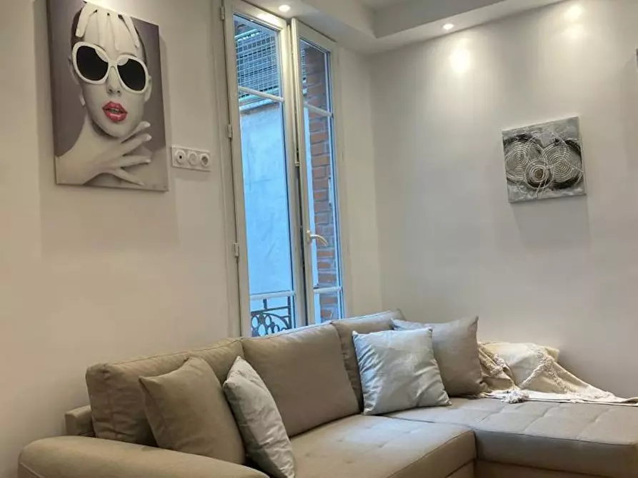 Immagine 6 di Appartamento in affitto  in Rue Etienne Marey a Paris 20