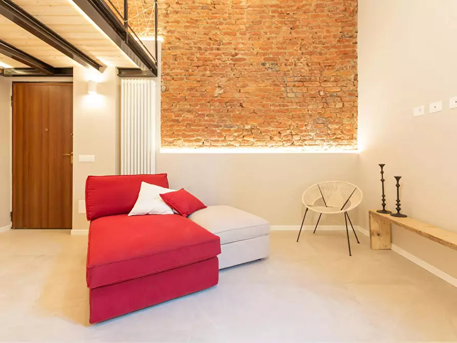 Immagine 2 di Casa indipendente in affitto  in Via Ottavio Rinuccini a Milano