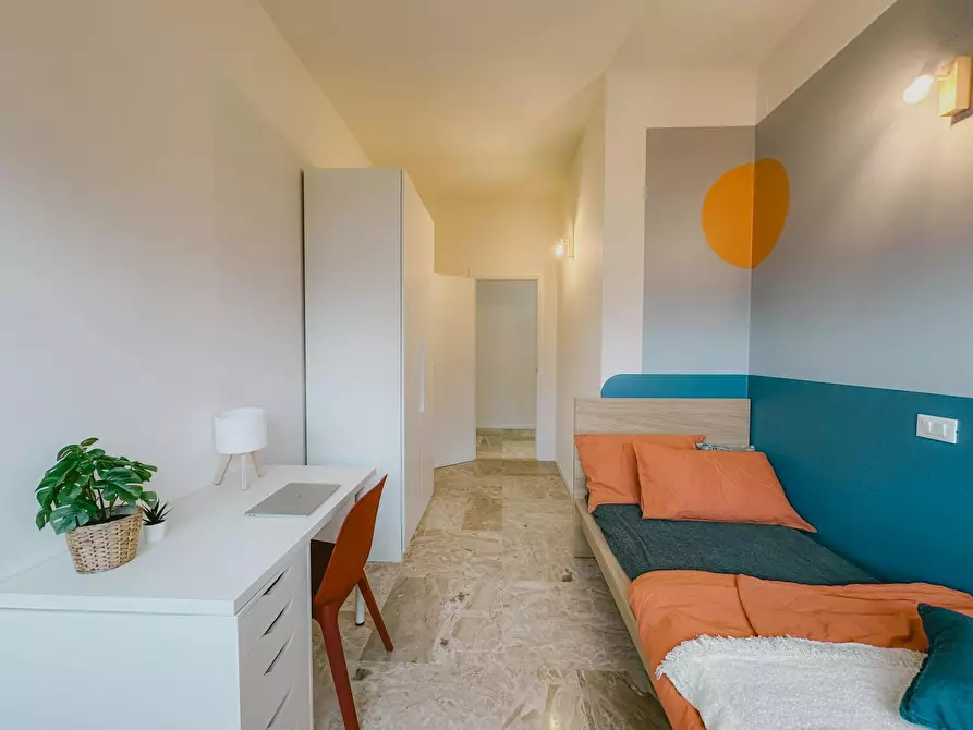 Immagine 9 di Camera in affitto  in Via Cipro a Brescia