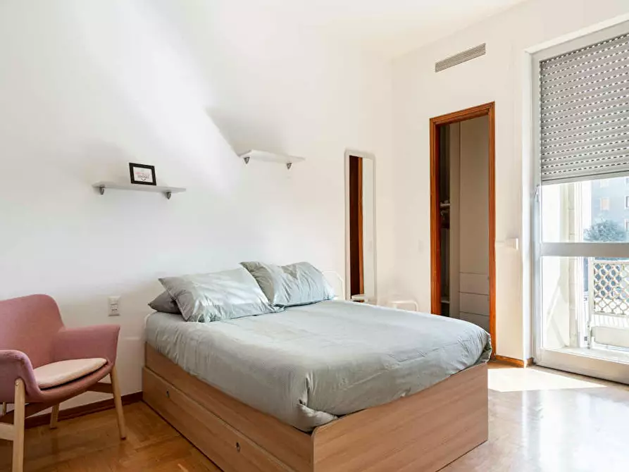 Immagine 4 di Camera in affitto  in Via Gianfranco Zuretti a Milano