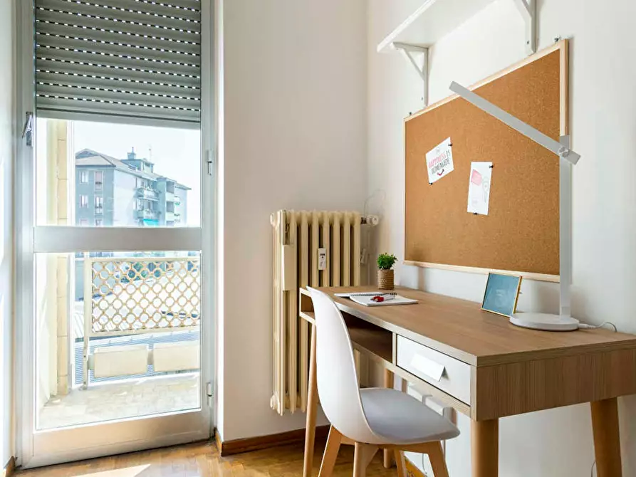 Immagine 6 di Camera in affitto  in Via Gianfranco Zuretti a Milano