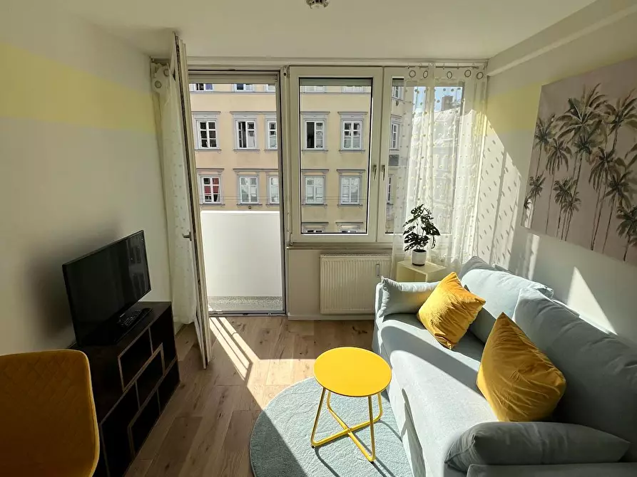 Immagine 1 di Appartamento in affitto  in Türkenstraße a München