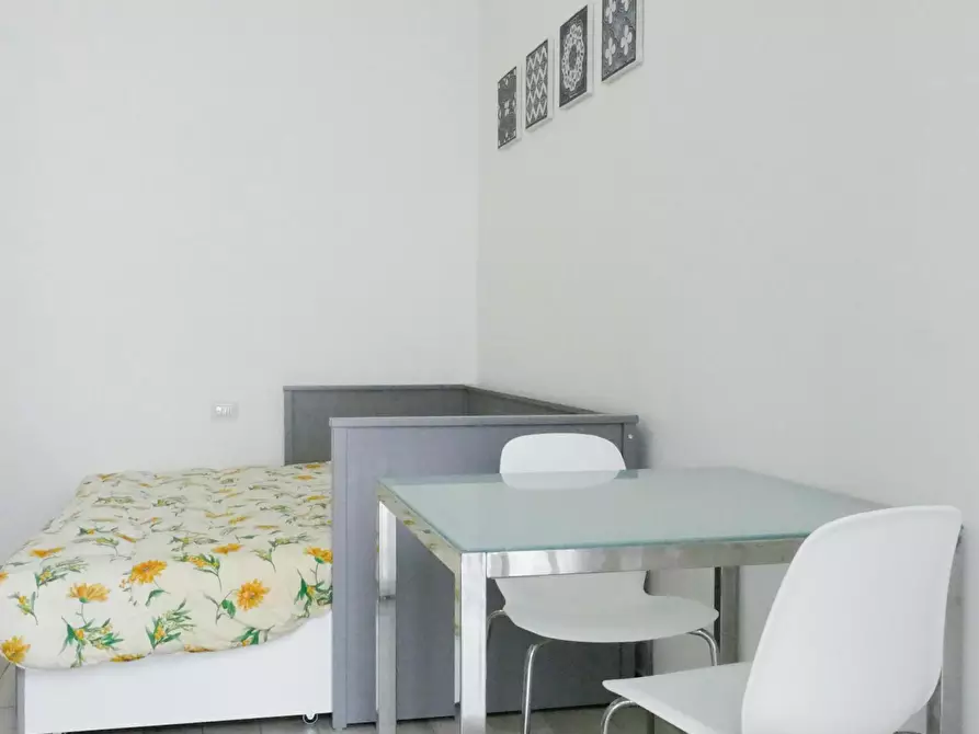 Immagine 4 di Appartamento in affitto  in Via Monte San Genesio a Milano