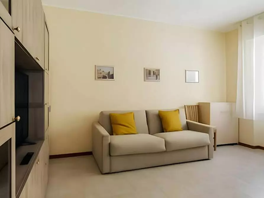 Immagine 7 di Appartamento in affitto  in Via della Torre a Milano