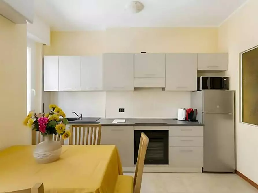 Immagine 10 di Appartamento in affitto  in Via della Torre a Milano