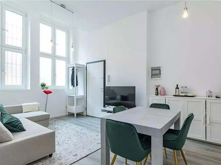 Immagine 1 di Appartamento in affitto  in Via Gallura a Milano