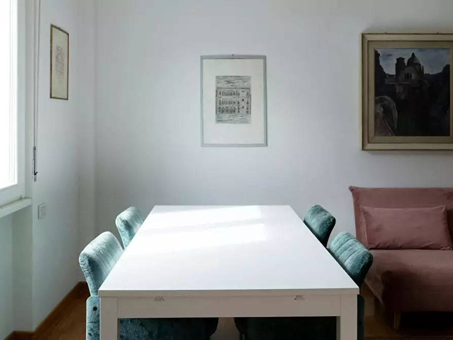 Immagine 10 di Appartamento in affitto  in Via Domodossola a Milano