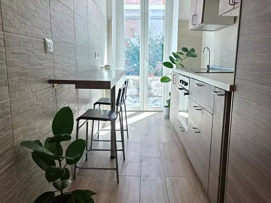Immagine 1 di Camera in affitto  in Via Lucio D'Ambra a Roma