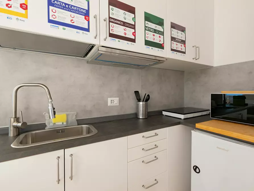 Immagine 5 di Appartamento in affitto  in Via Val Strona a Milano