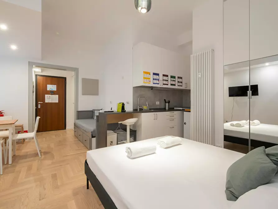 Immagine 10 di Appartamento in affitto  in Via Val Strona a Milano