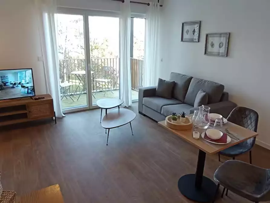 Immagine 3 di Appartamento in affitto  in Rue Jean Jaurès a Saint-Martin-du-Manoir