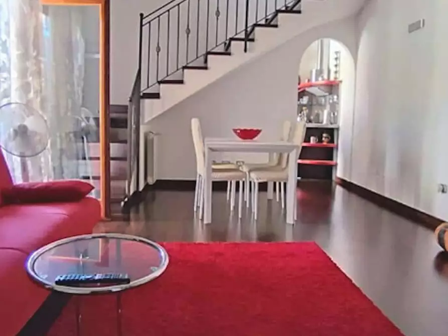 Immagine 1 di Appartamento in affitto  in Via Felice Caronni a Roma