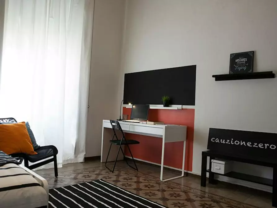 Immagine 5 di Camera in affitto  in Via Lattanzio Gambara a Brescia