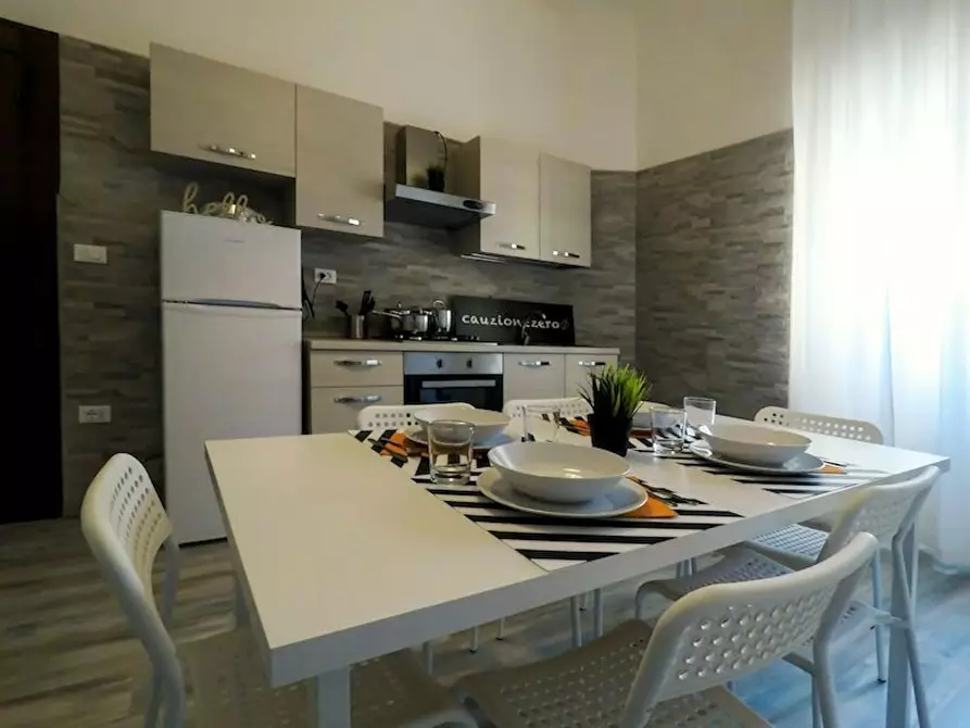 Immagine 5 di Camera in affitto  in Via Lattanzio Gambara a Brescia