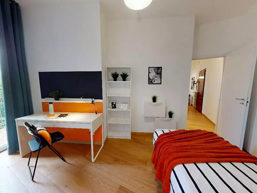 Immagine 2 di Camera in affitto  in Viale Europa a Brescia