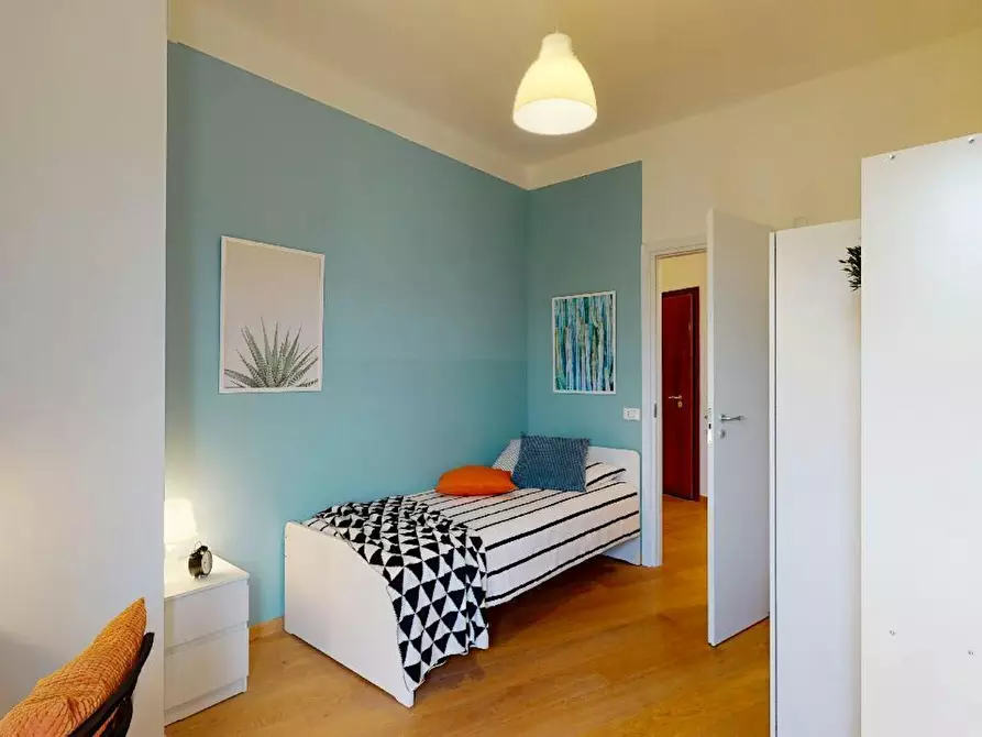 Immagine 5 di Camera in affitto  in Viale Europa a Brescia