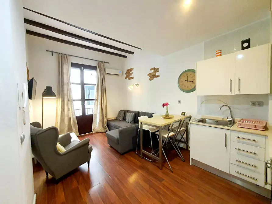 Immagine 10 di Appartamento in affitto  in Carrer del Tigre a Barcelona