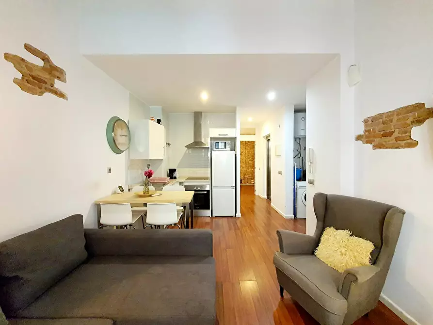 Immagine 2 di Appartamento in affitto  in Carrer del Tigre a Barcelona