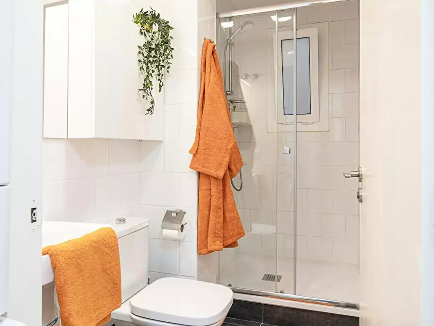 Immagine 10 di Camera in affitto  in Carrer de Còrsega a Barcelona