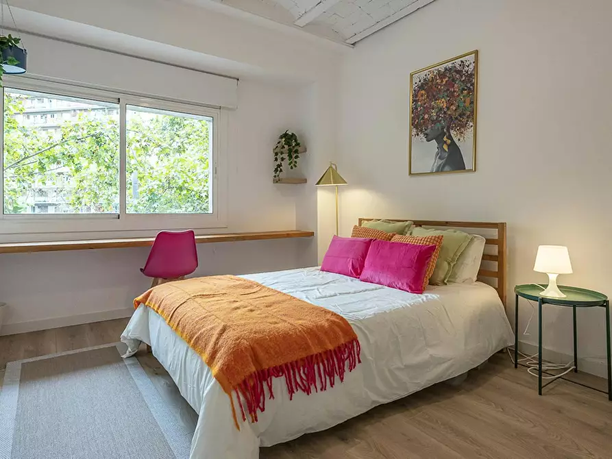 Immagine 2 di Camera in affitto  in Carrer de Còrsega a Barcelona