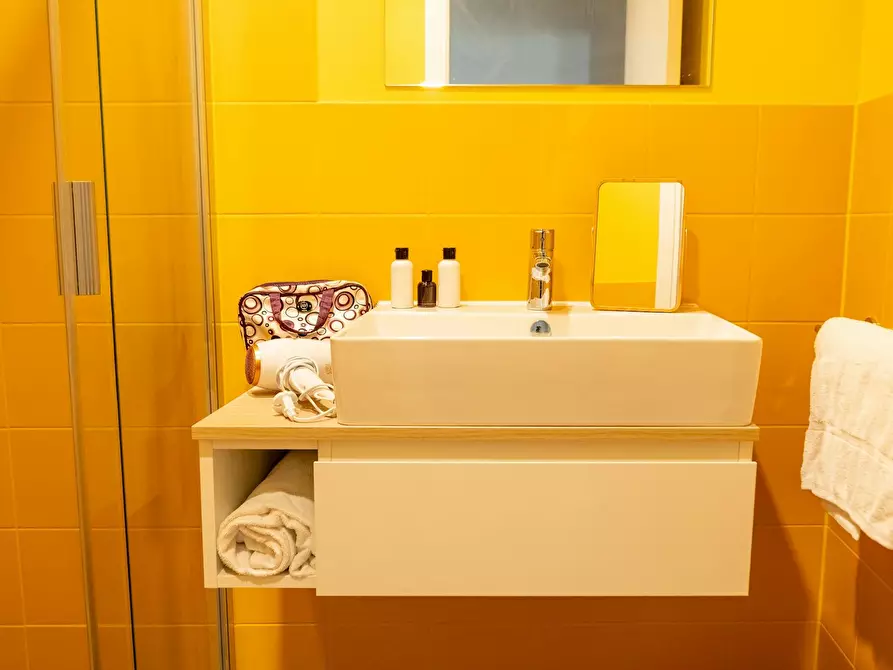 Immagine 7 di Camera in affitto  in Via Giovanni Durando a Milano