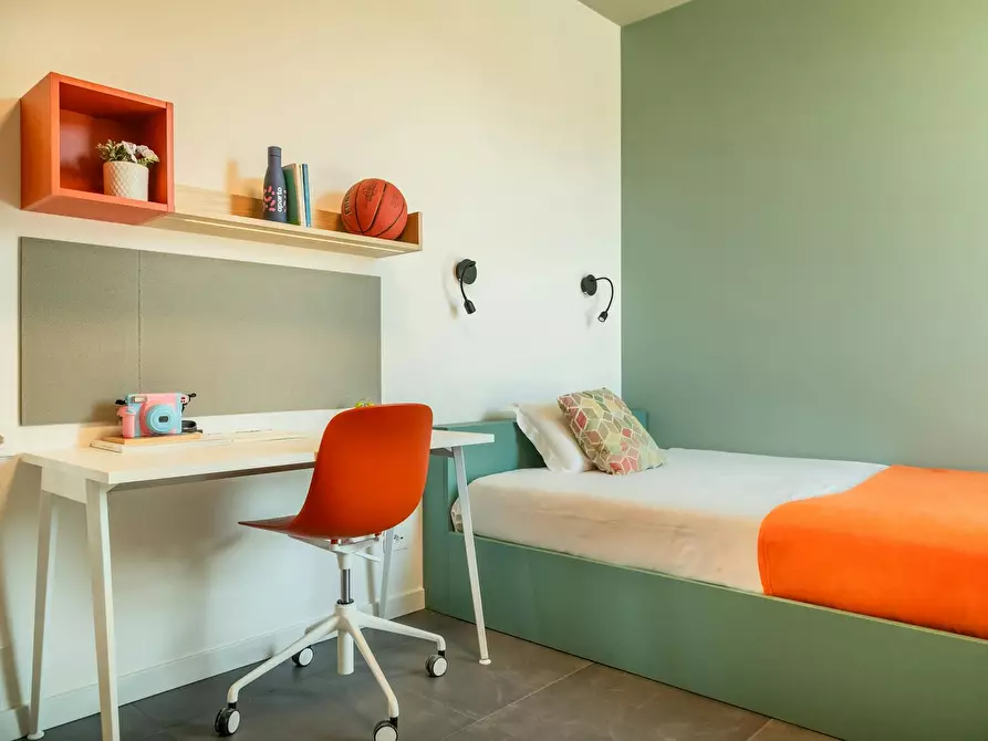 Immagine 1 di Camera in affitto  in Via Giovanni Durando a Milano