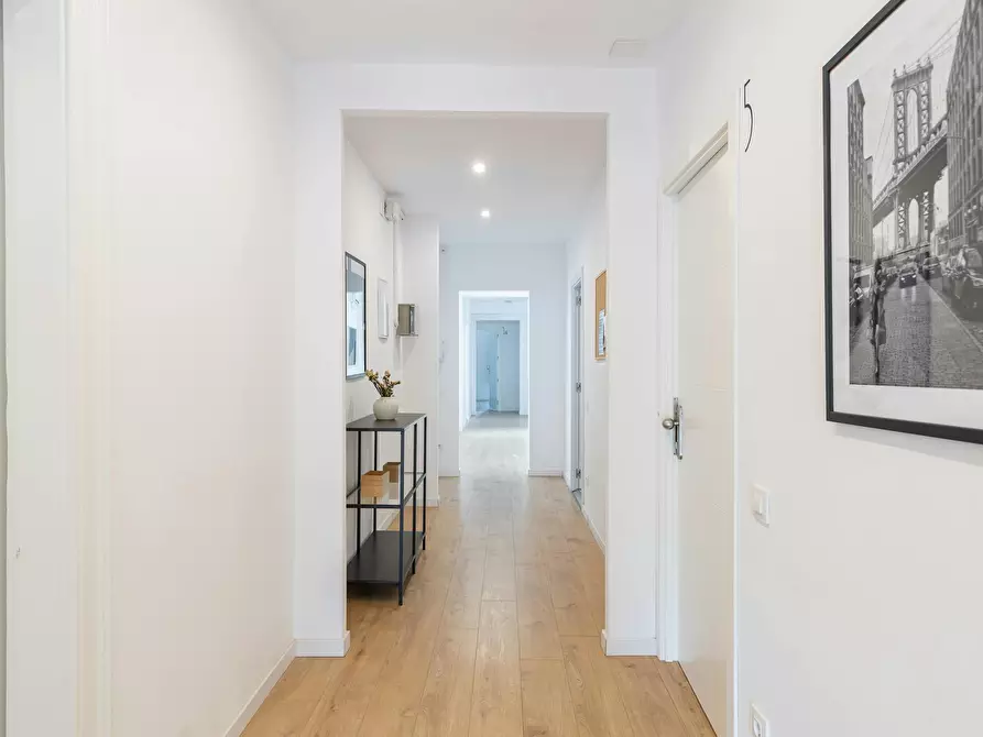 Immagine 8 di Camera in affitto  in Carrer de Bailèn a Barcelona