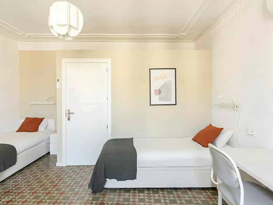 Immagine 3 di Camera in affitto  in Carrer de Bailèn a Barcelona