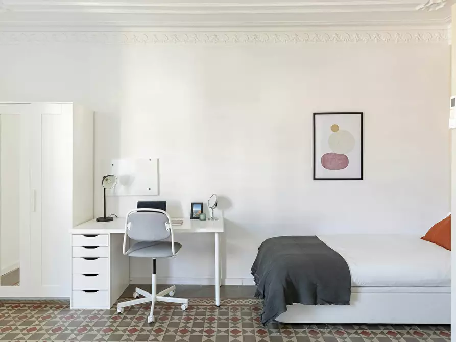 Immagine 8 di Camera in affitto  in Carrer de Bailèn a Barcelona