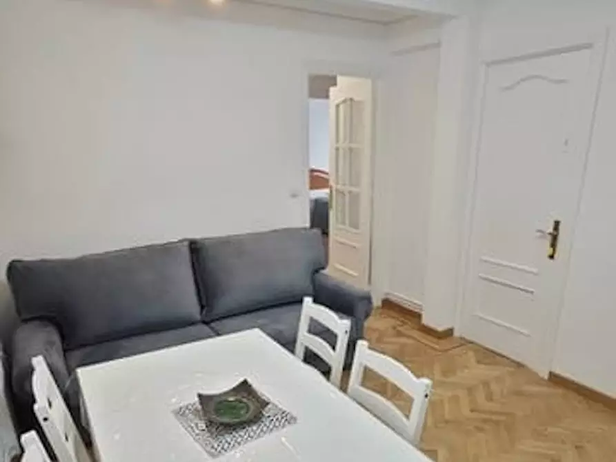 Immagine 10 di Camera in affitto  in Calle Faisan a Getafe