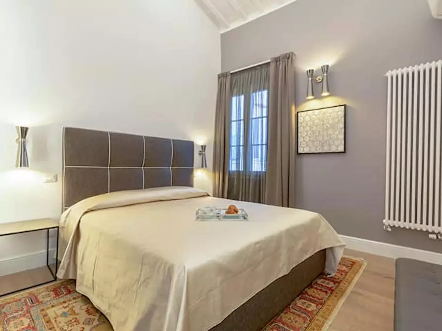 Immagine 10 di Appartamento in affitto  in Via Palazzuolo a Firenze