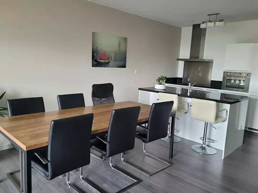 Immagine 3 di Appartamento in affitto  in Kruisplein a Rotterdam