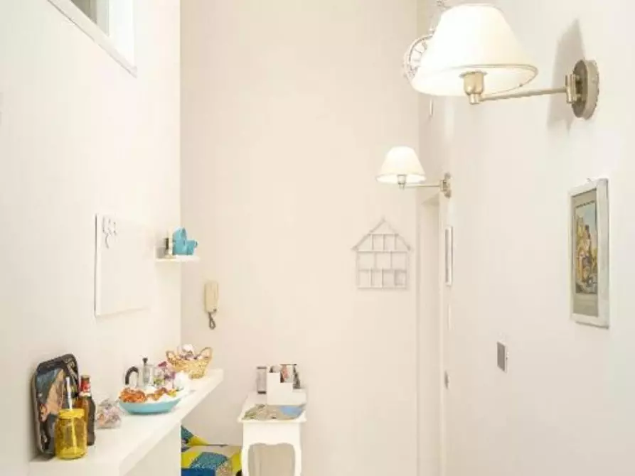 Immagine 7 di Camera in affitto  in Vico San Nicola a Nilo a Napoli