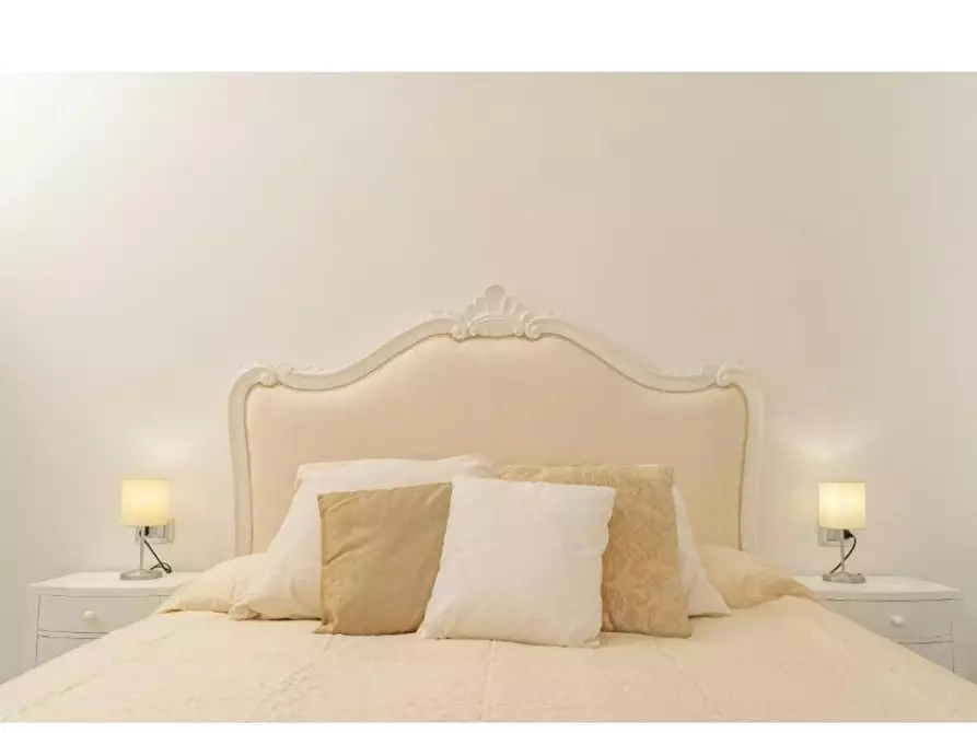 Immagine 1 di Camera in affitto  in Vico San Nicola a Nilo a Napoli