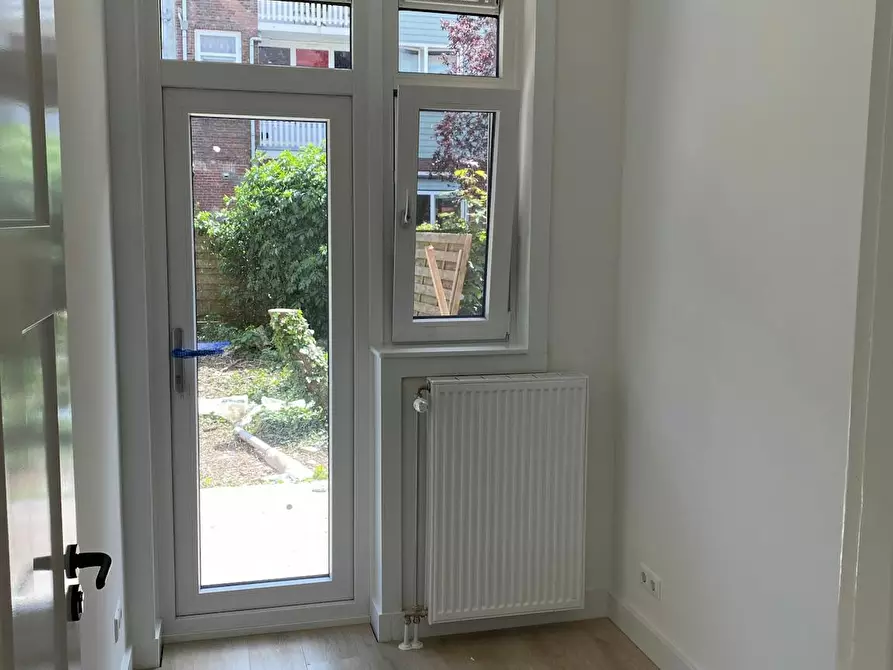 Immagine 2 di Camera in affitto  in Mijnsherenlaan a Rotterdam