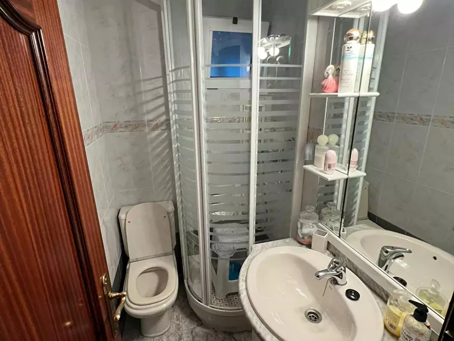 Immagine 8 di Camera in affitto  in Larrakoetxe Kalea a Bilbao