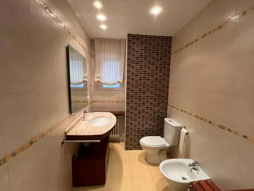 Immagine 6 di Camera in affitto  in Avenida Cantabria a Burgos