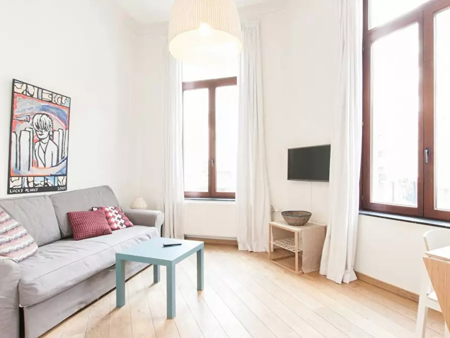 Immagine 2 di Appartamento in affitto  in Rue Berckmans a Saint-Gilles