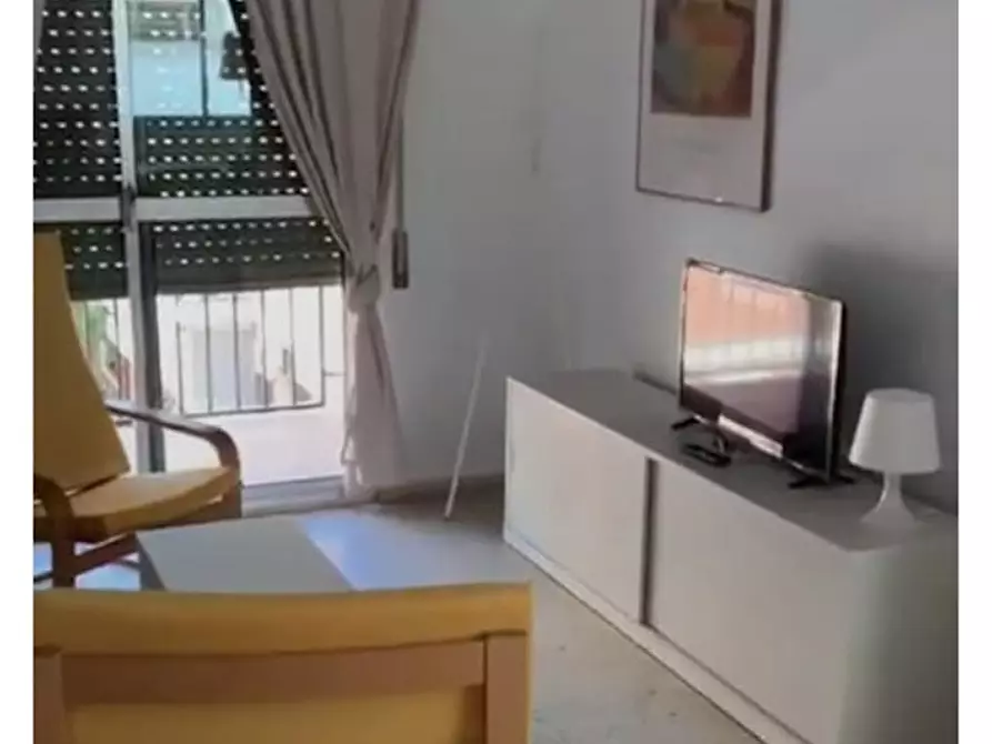 Immagine 2 di Camera in affitto  in Calle Zafiro a Sevilla