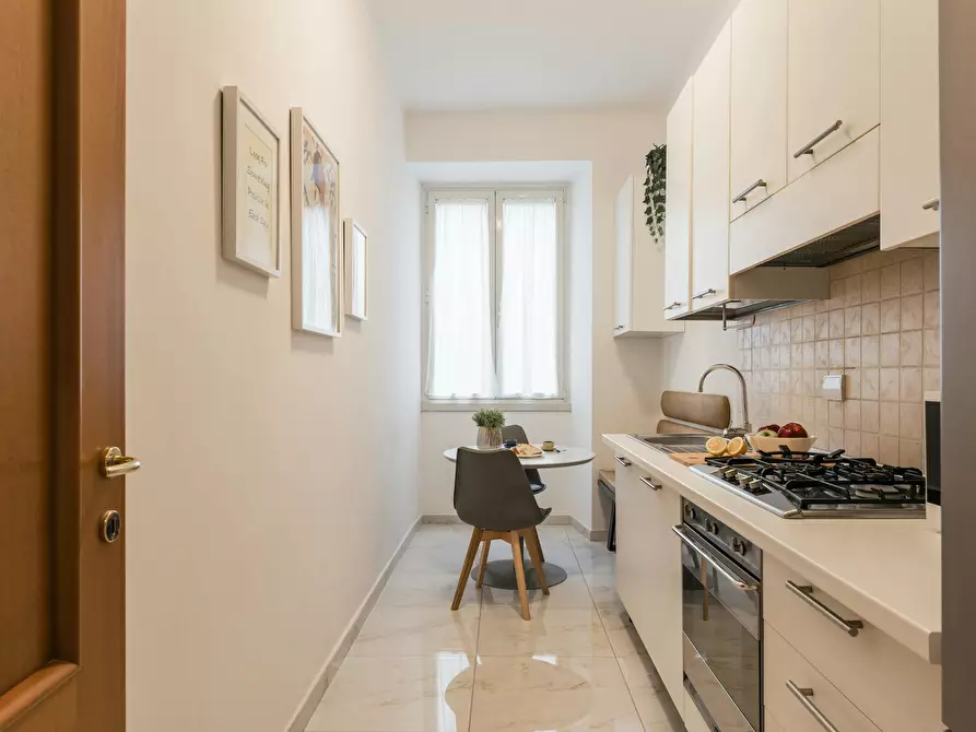 Immagine 9 di Appartamento in affitto  in Via Aldo Manuzio a Roma