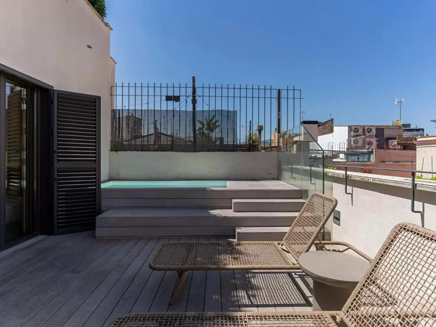 Immagine 1 di Appartamento in affitto  in Carrer de la Mercè a Barcelona