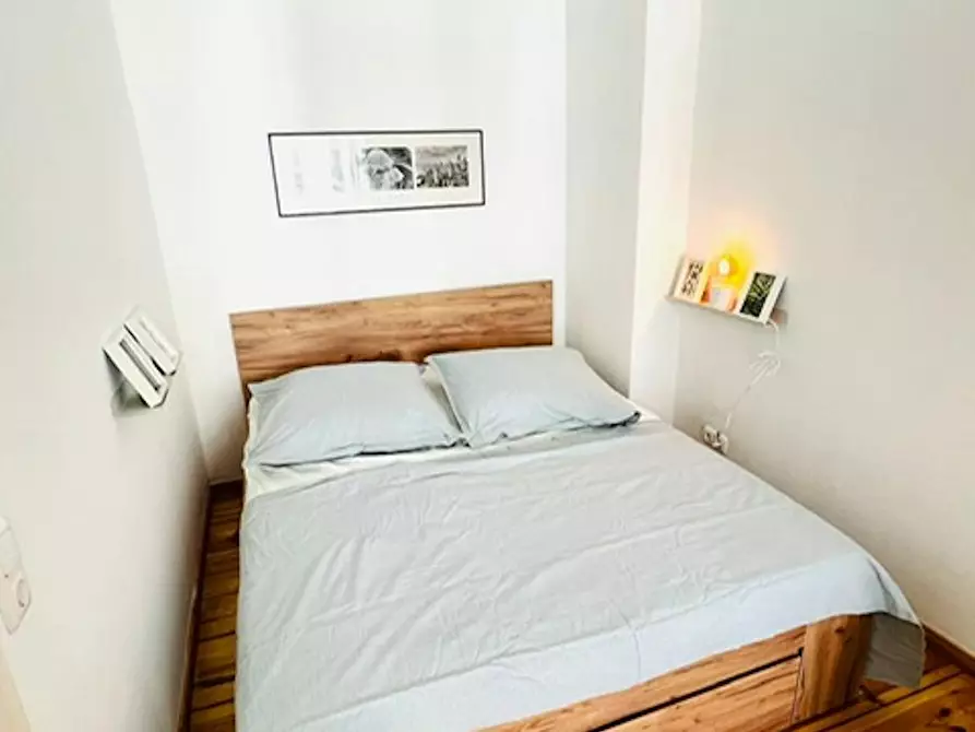 Immagine 1 di Appartamento in affitto  in Ackerstraße a Berlin