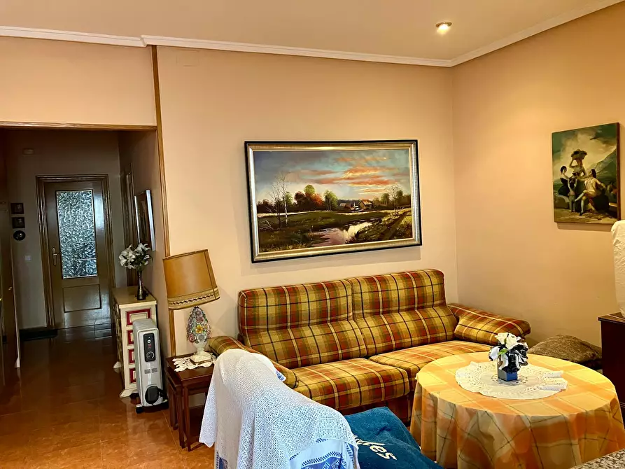 Immagine 5 di Camera in affitto  in Carrer del Pintor Salvador Abril a Valencia