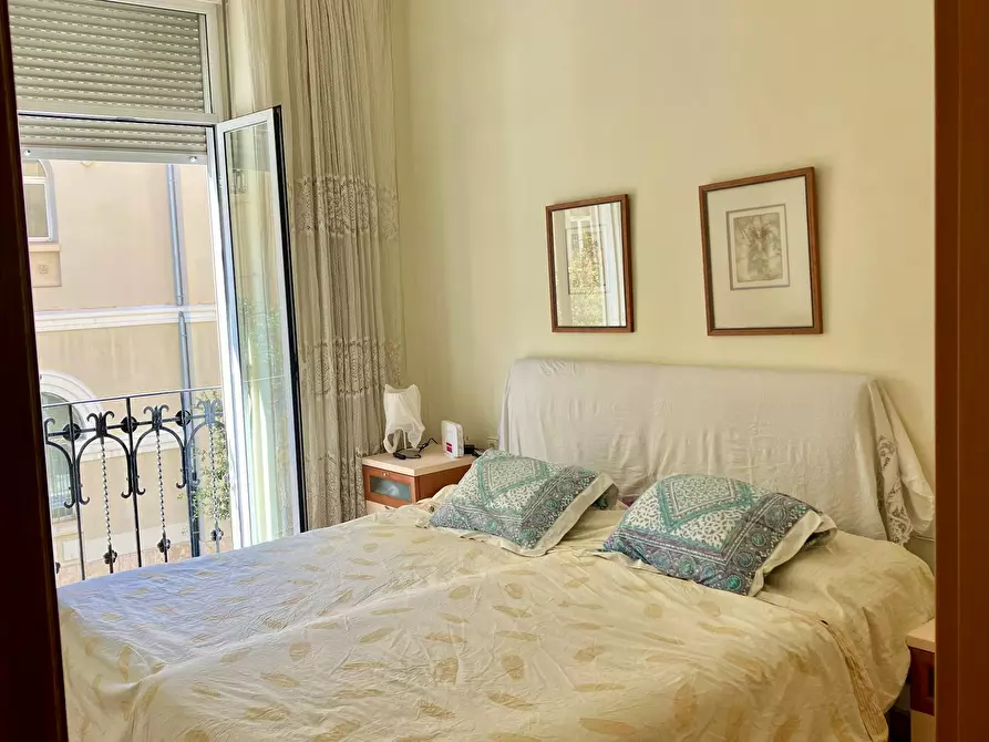 Immagine 2 di Camera in affitto  in Carrer del Pintor Salvador Abril a Valencia