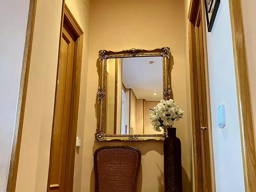 Immagine 10 di Camera in affitto  in Carrer del Pintor Salvador Abril a Valencia