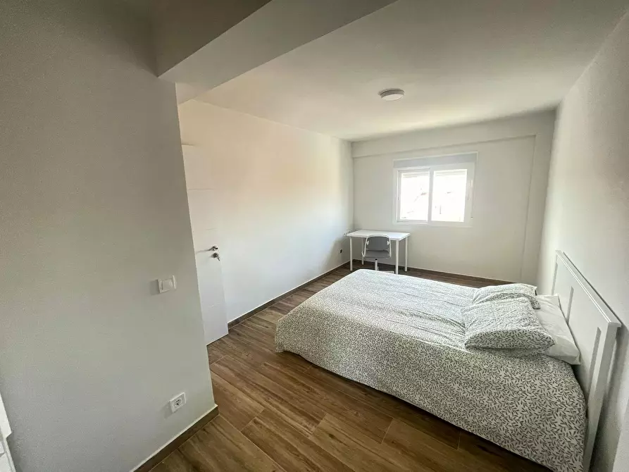 Immagine 1 di Camera in affitto  in Calle de Antonio Sangenis a Zaragoza