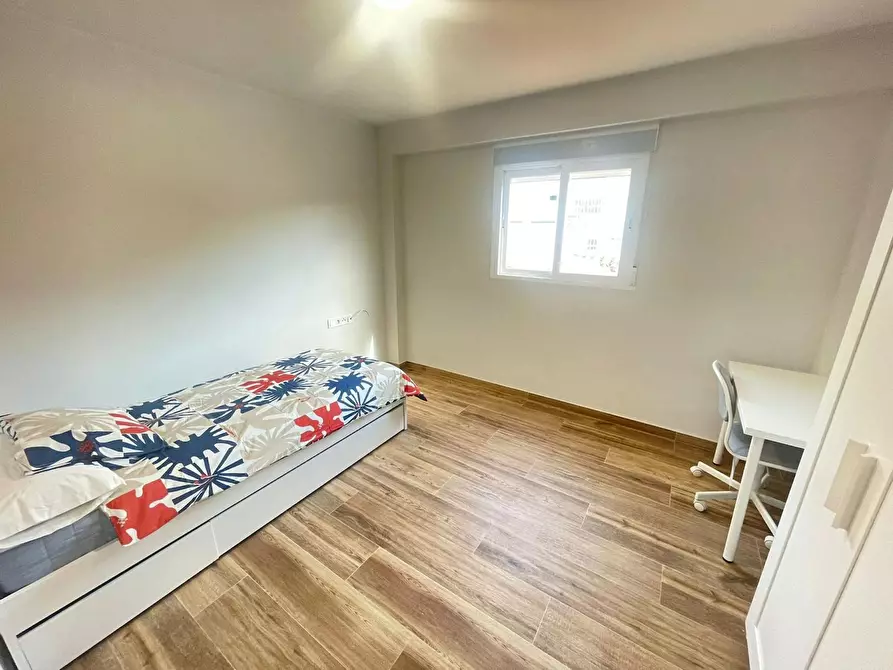 Immagine 1 di Camera in affitto  in Calle de Antonio Sangenis a Zaragoza