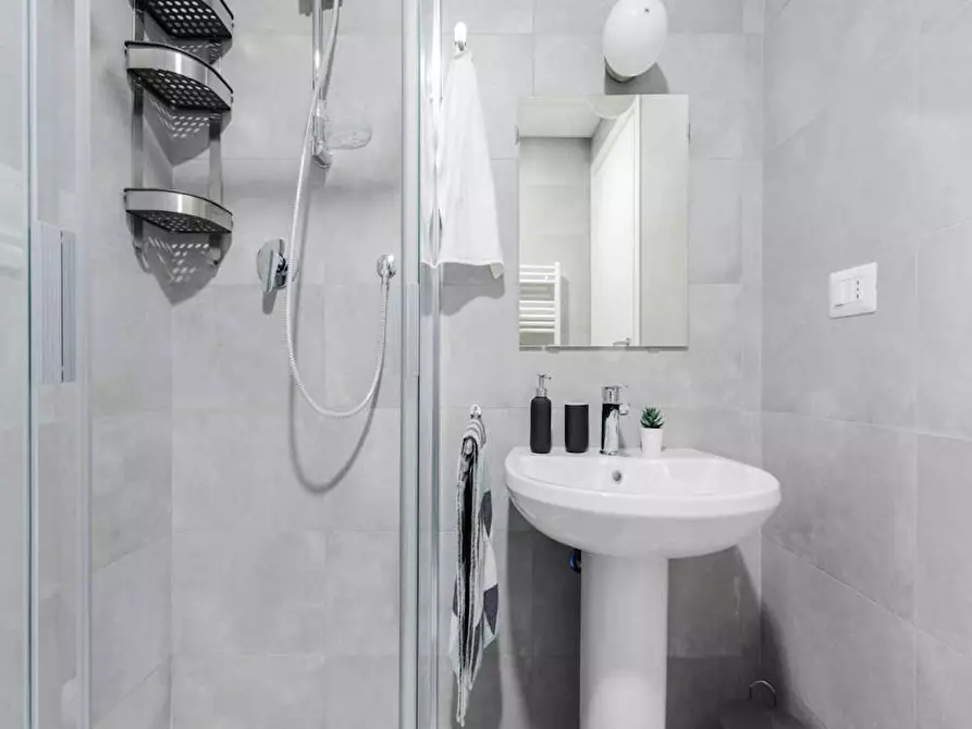 Immagine 10 di Camera in affitto  in Viale Bligny a Milano