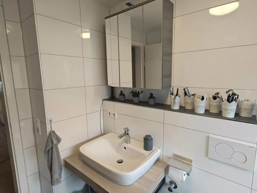 Immagine 5 di Camera in affitto  in am See a Großbettlingen