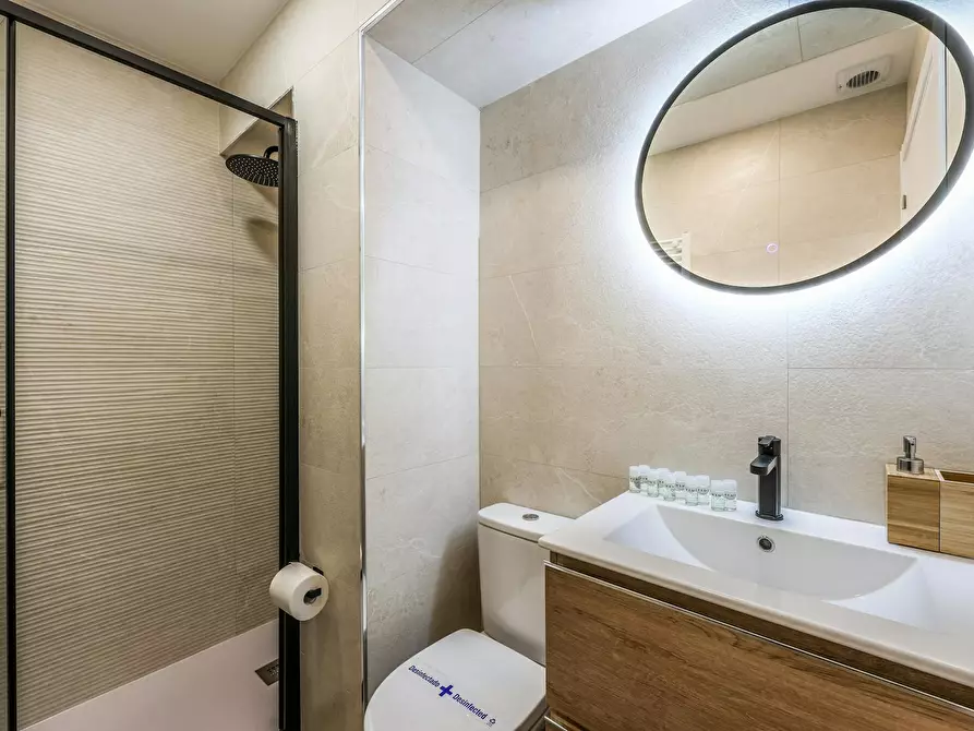 Immagine 10 di Appartamento in affitto  in Calle Ayamonte a Madrid